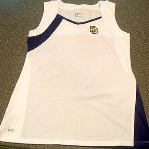 SD DUC Athletic Wear Women’s Large Top Aether-Dry Technology WINK 1452 WNV